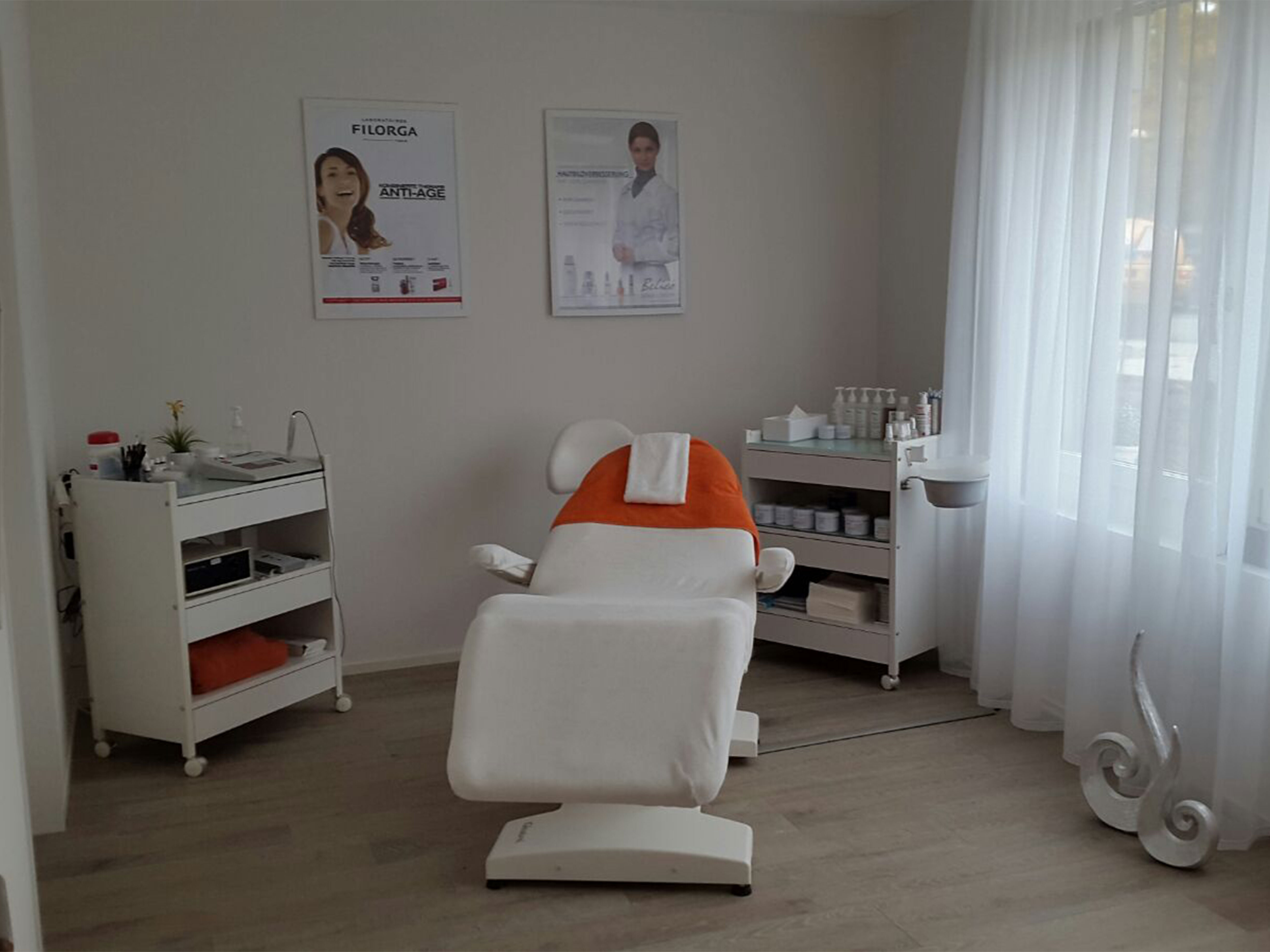 Behandlungszimmer Cosmetic4you Kosmetikstudio in Wallisellen